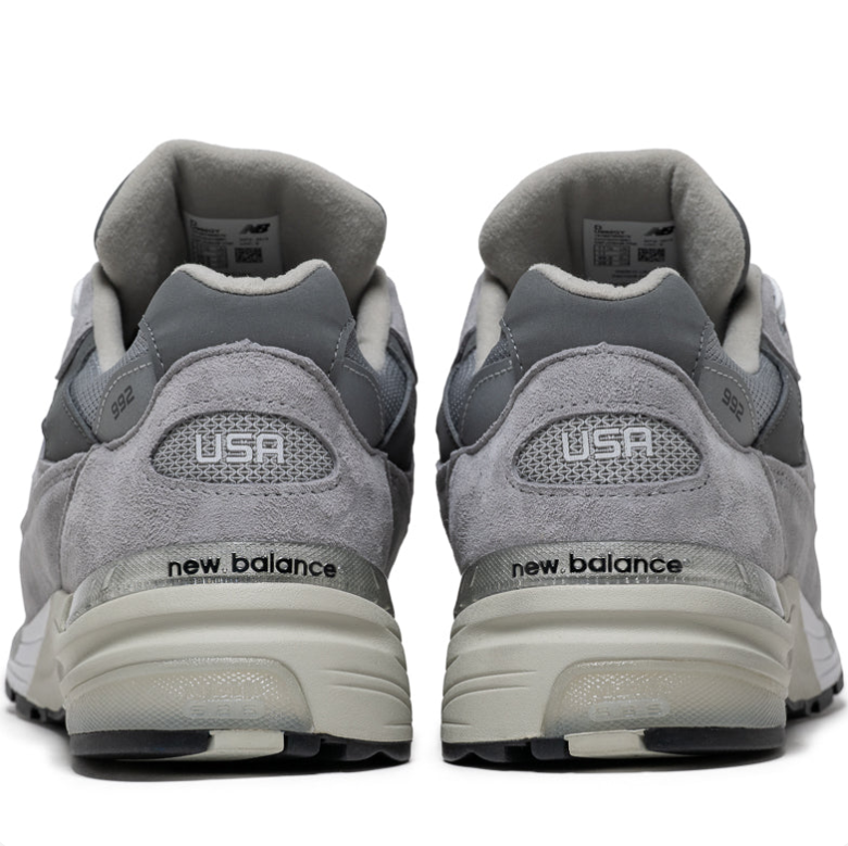 New Balance 992 Sneakers - Grey & Cream