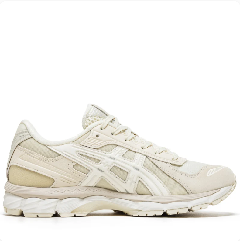 ASICS x INVINCIBLE Sneakers - Cream & Ivory