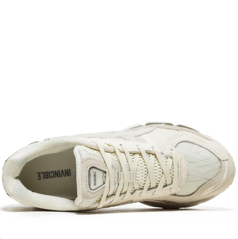 ASICS x INVINCIBLE Sneakers - Cream & Ivory
