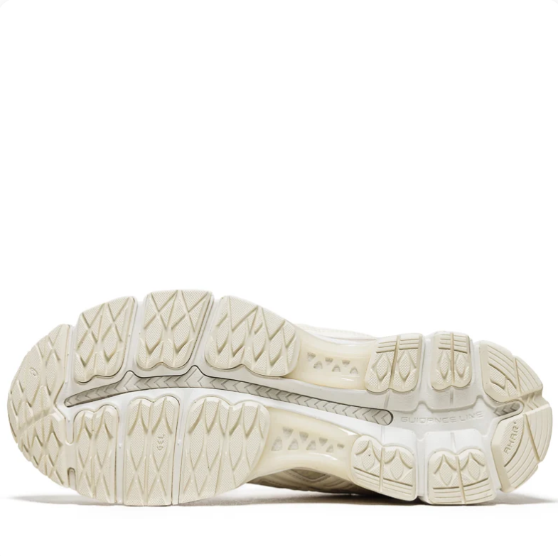 ASICS x INVINCIBLE Sneakers - Cream & Ivory