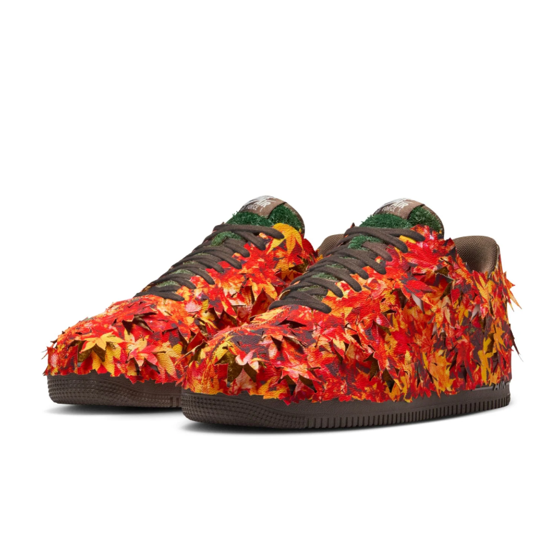 Nike Air Force 1 Low Sneakers - Layered Autumn Leaves with Dark Brown Sole
