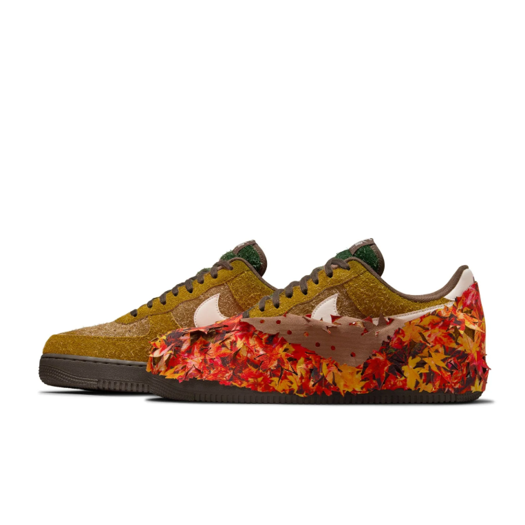 Nike Air Force 1 Low Sneakers - Layered Autumn Leaves with Dark Brown Sole