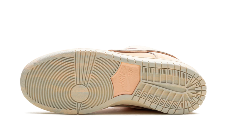 Nike SB Dunk Low Sneakers - Peach & Cream with Olive Heel Tabs